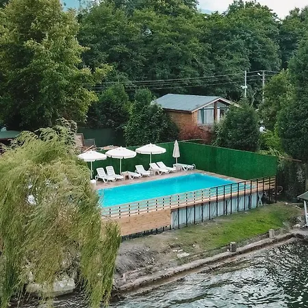 Sapanca Kiyi Bungalov&cafe *