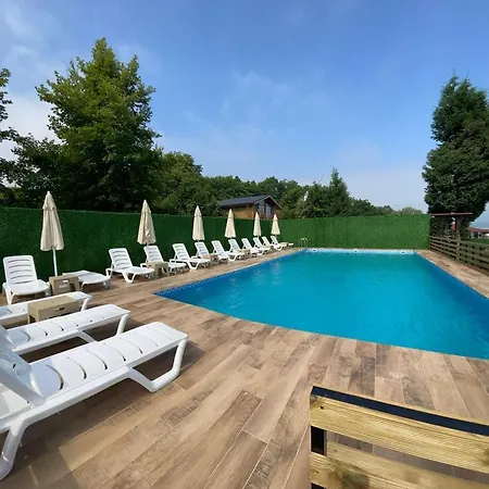 אכסניה Sapanca Kiyi Bungalov&cafe *