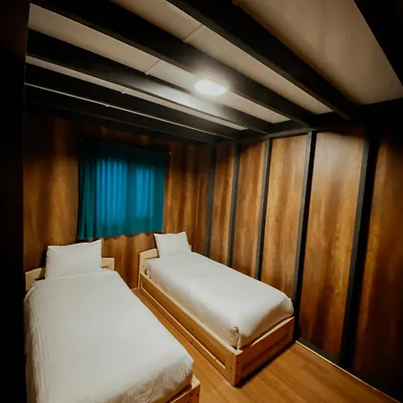 אכסניה Sapanca Kiyi Bungalov&cafe *