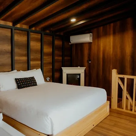 Lodge Sapanca Kiyi Bungalov&cafe *