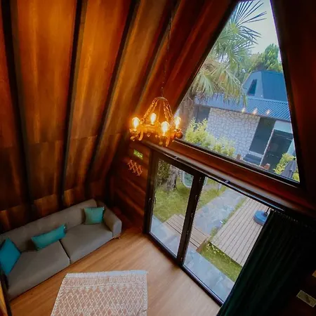 Lodge Sapanca Kiyi Bungalov&cafe