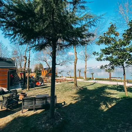 Sapanca Kiyi Bungalov&cafe * סקרייה