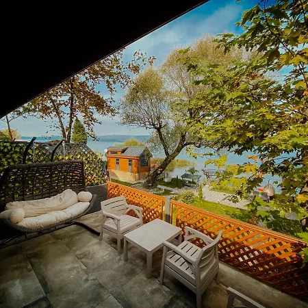 Sapanca Kiyi Bungalov&cafe Lodge Sakarya (Marmara)