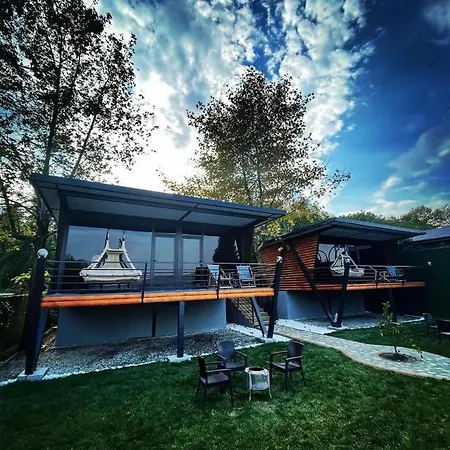 Sapanca Kiyi Bungalov&cafe Orman Evi