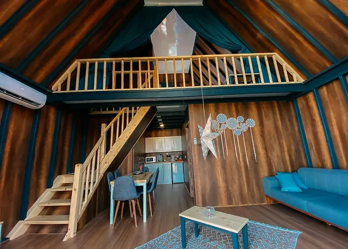 Lodge Sapanca Kiyi Bungalov&cafe *